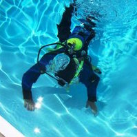 Pool Diver using Leak Tracker tool